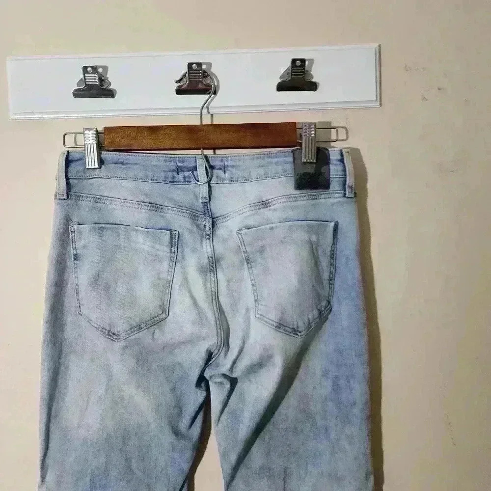 P5023 zara basic z1975 denim acid wash light wash jeans size 28 raw hem - Picture 6 of 7